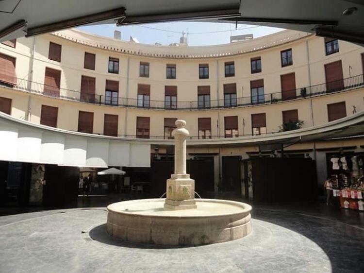 Mediterranean Flats Plaza Redonda Valencia Eksteriør bilde