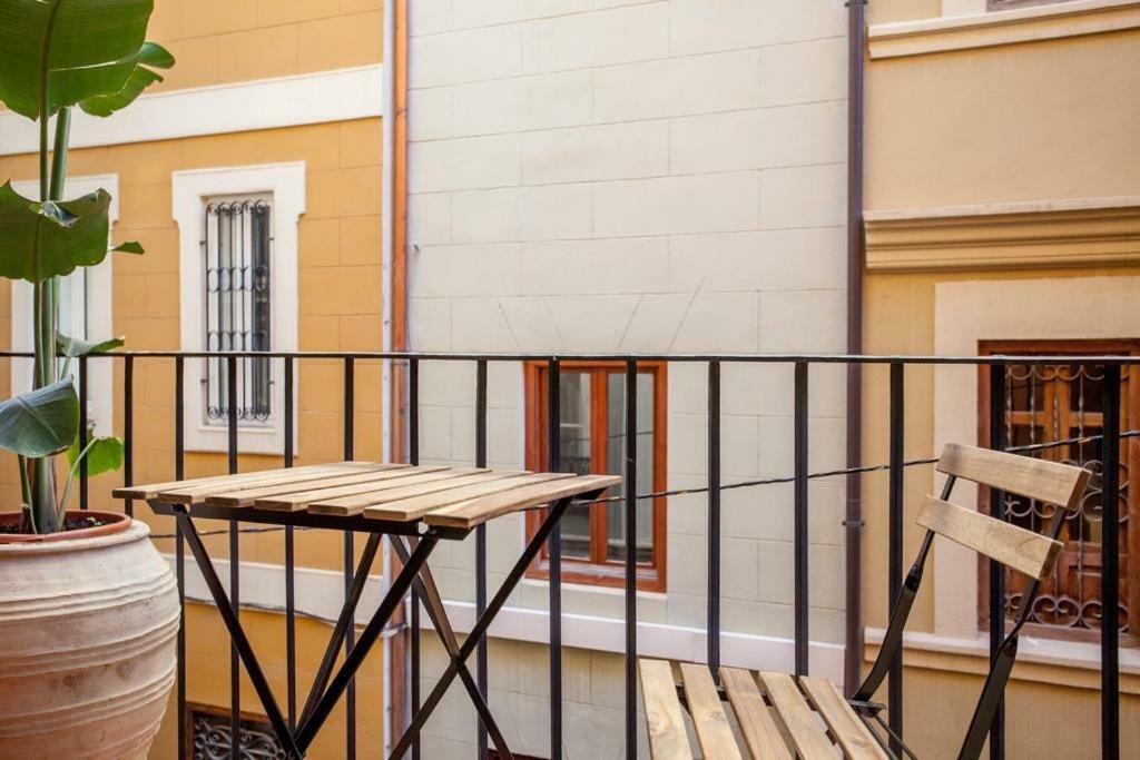 Mediterranean Flats Plaza Redonda Valencia Eksteriør bilde